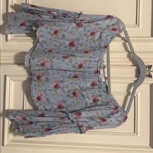 Floral bell sleeve crop top